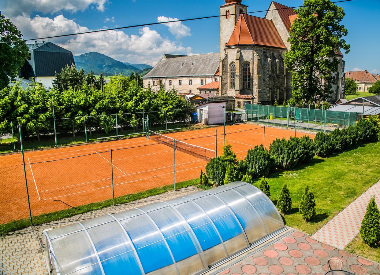 Hotel Penzion Fako Liptowski Mikułasz Zewnętrze zdjęcie